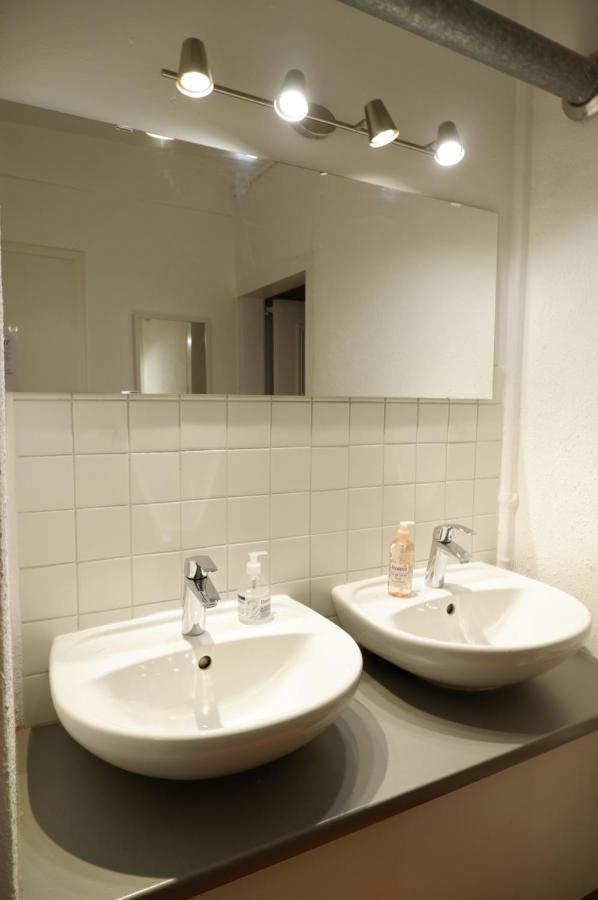 Privatzimmer In Bester Altstadtlage Tubinga Esterno foto