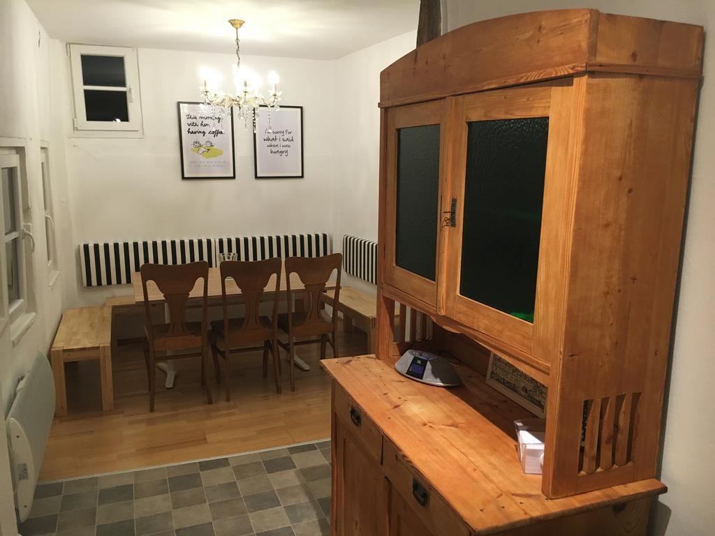 Privatzimmer In Bester Altstadtlage Tubinga Esterno foto