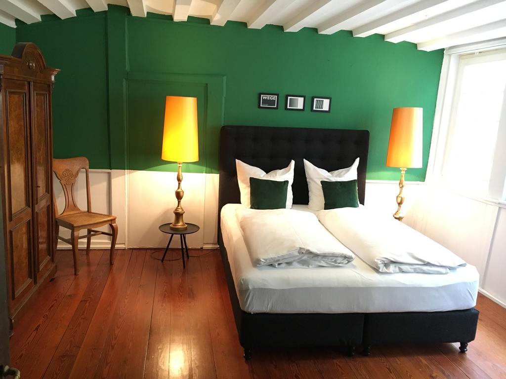 Privatzimmer In Bester Altstadtlage Tubinga Camera foto