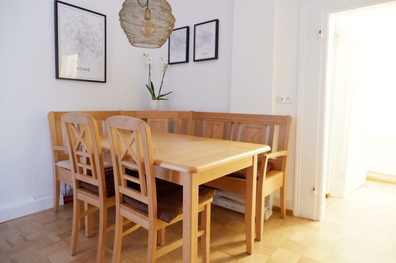Privatzimmer In Bester Altstadtlage Tubinga Esterno foto