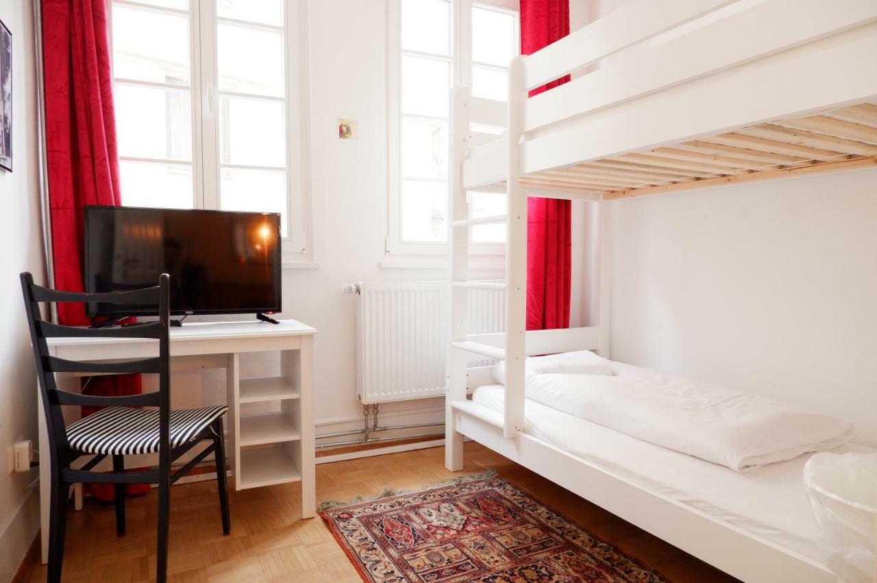 Privatzimmer In Bester Altstadtlage Tubinga Esterno foto