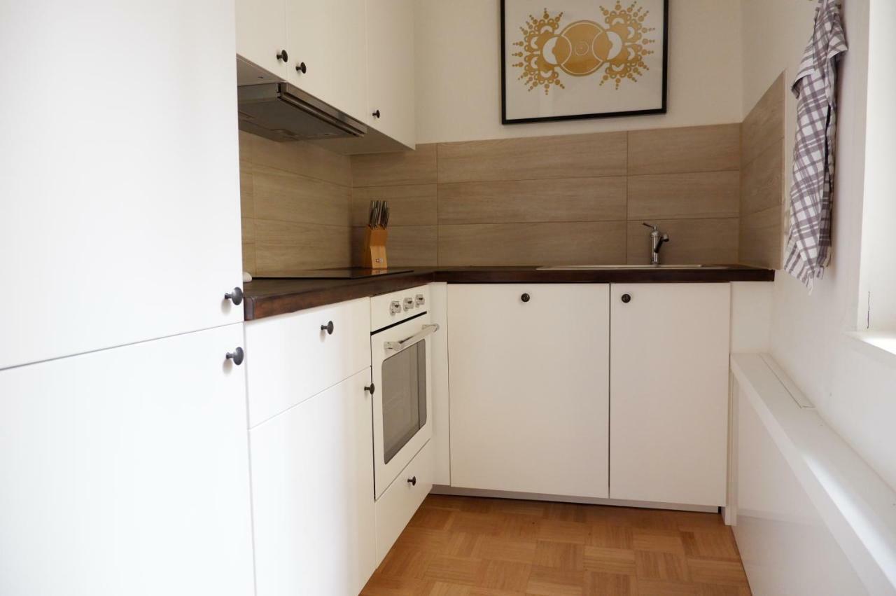 Privatzimmer In Bester Altstadtlage Tubinga Esterno foto