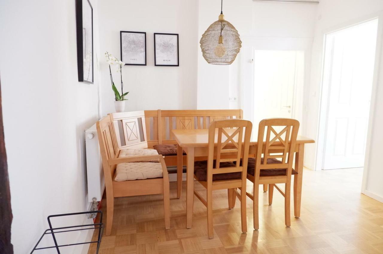 Privatzimmer In Bester Altstadtlage Tubinga Esterno foto